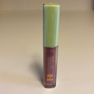 Pixie by Petra liquid lip in Sheer Rose.